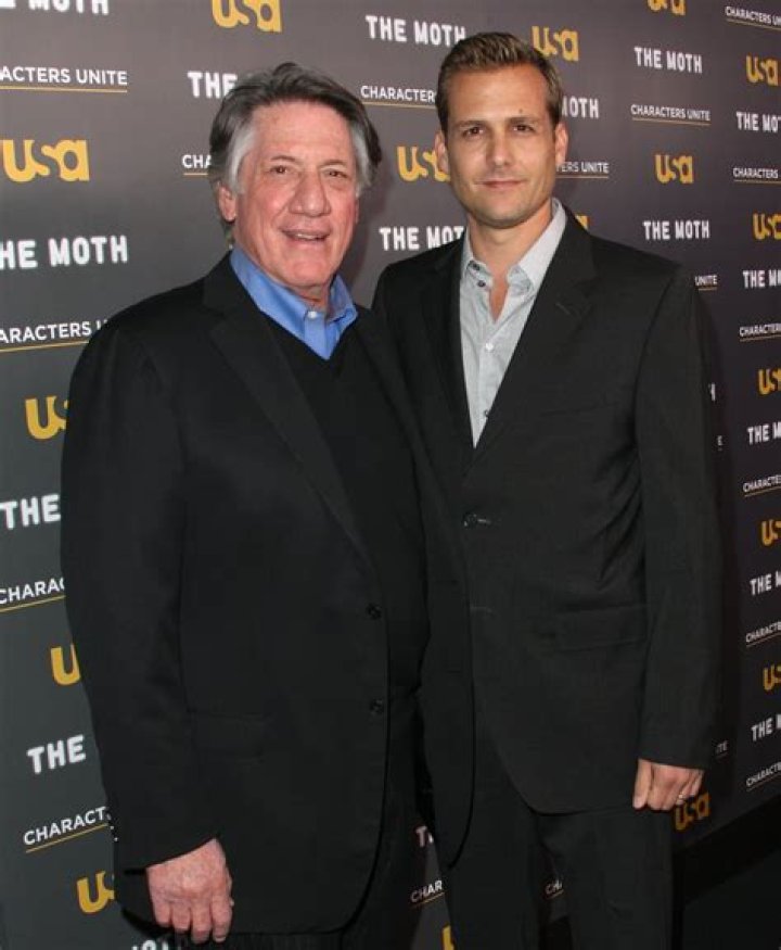 TheSuits Star: Stephen Macht's Suits Style