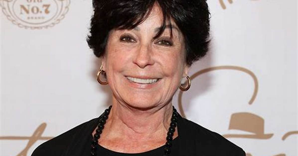 Tina Sinatra