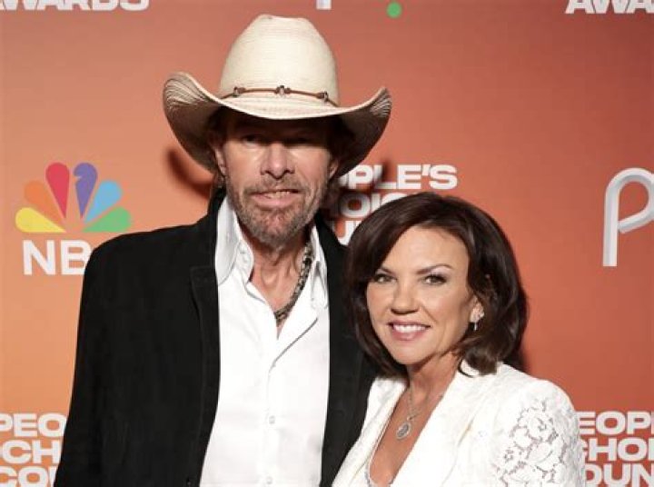 Toby Keith gives cancer update at TN awards ceremony
