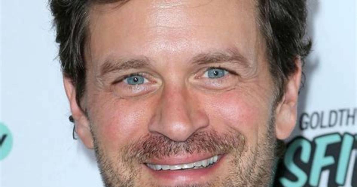 Tom Everett Scott – Biography, Facts & Life Story