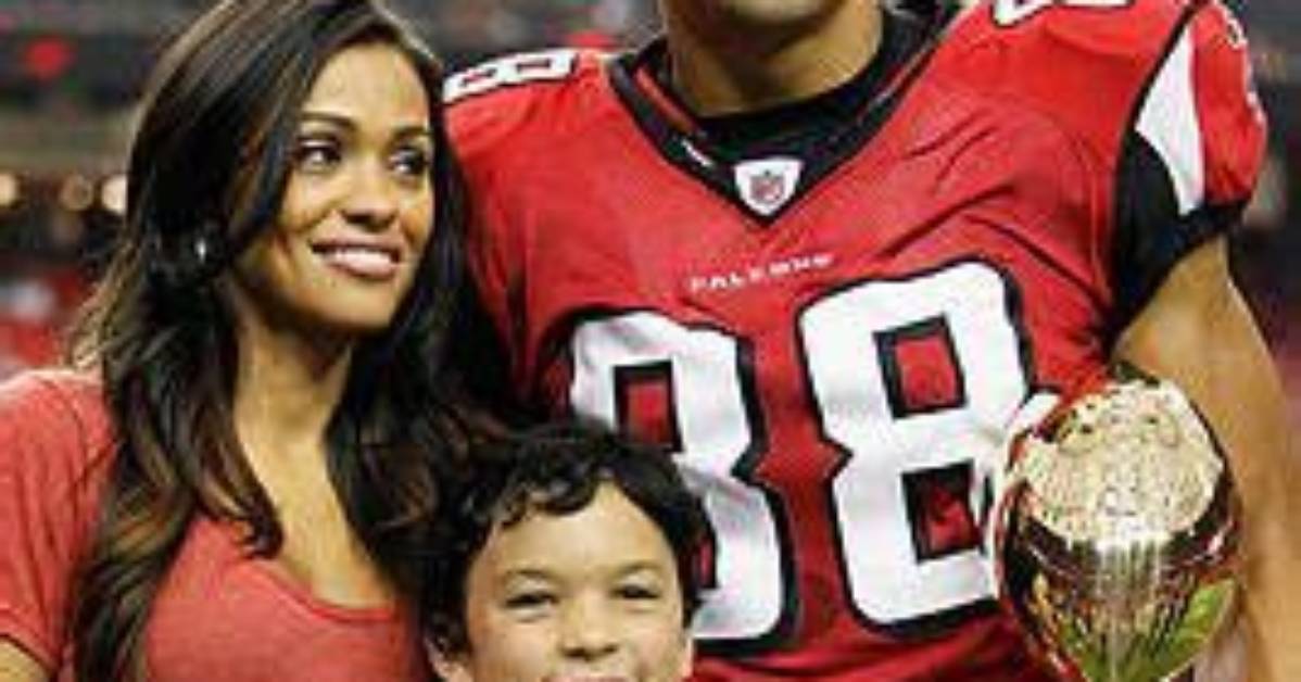 Tony Gonzalez Bio: News, Stats, Wife, Net Worth, Nationality