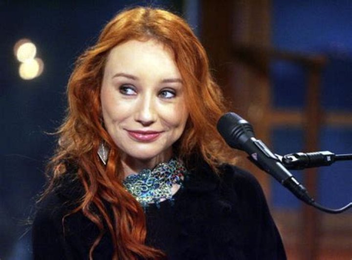 Tori Amos Net Worth 2023 Singing Career Earnings Age Bf