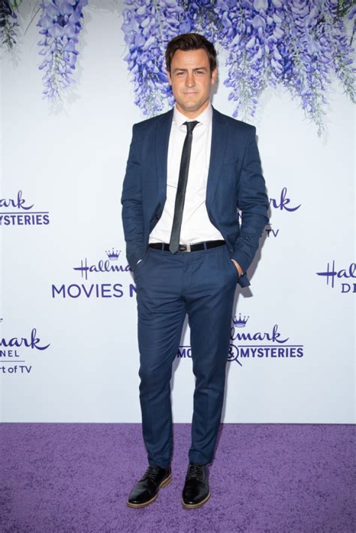 Tyler Hines stars in two Hallmark movies look for &ldquo;Falling
