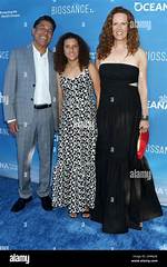 Ursula Whittaker Biography- Wife of Oscar Nunez