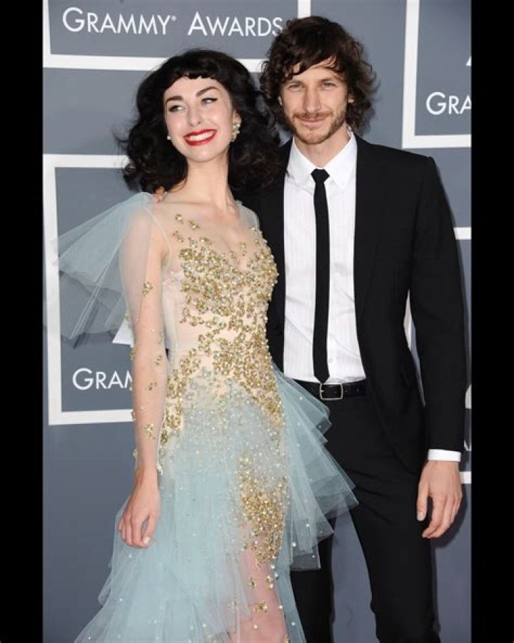 Vidéo Kimbra et Gotye à la 55e cérémonie des Grammy Awards, à Los