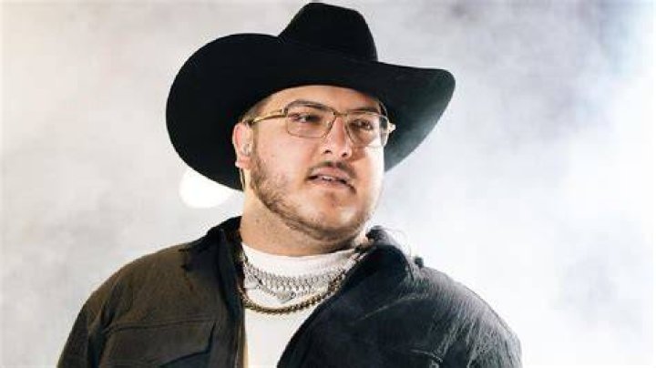 Vocalista de Grupo Frontera terminó a su novia porque se le subió la fama