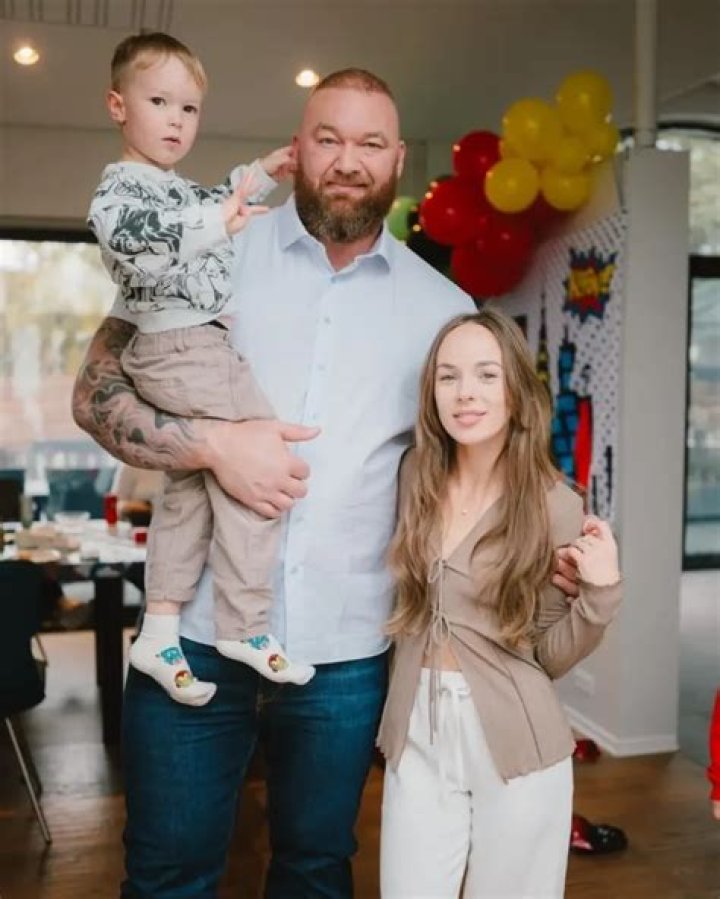 vorteilhaft Studio Sendung haf&thorn;&oacute;r j&uacute;l&iacute;us bj&ouml;rnsson basketball Betrug