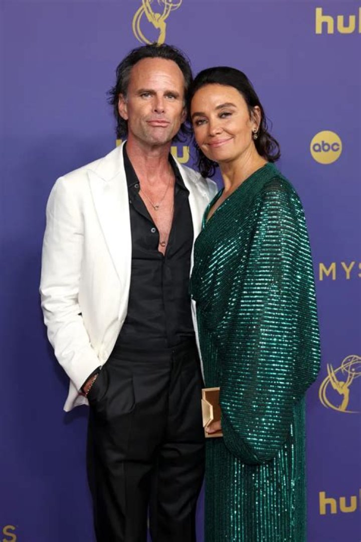 Walton Goggins 2024 Wife, net worth, tattoos, smoking & body facts