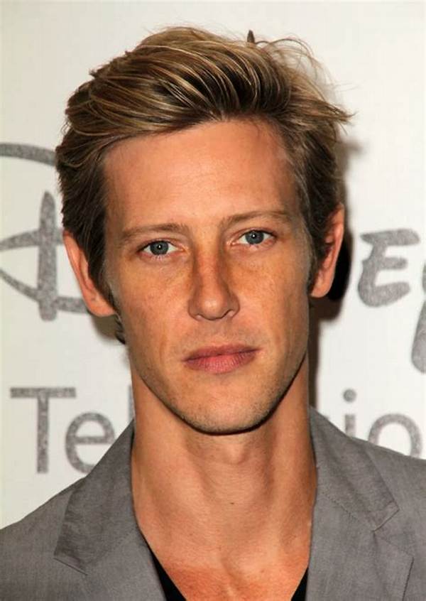 Was Gabriel Mann’s Character in ‘Revenge’ Gay? Gabriel Takes a Look Back