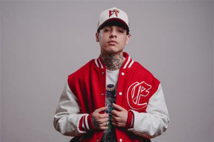 WATCH Natanael Cano Celebrates His Successes in &ldquo;Pacas De Billetes
