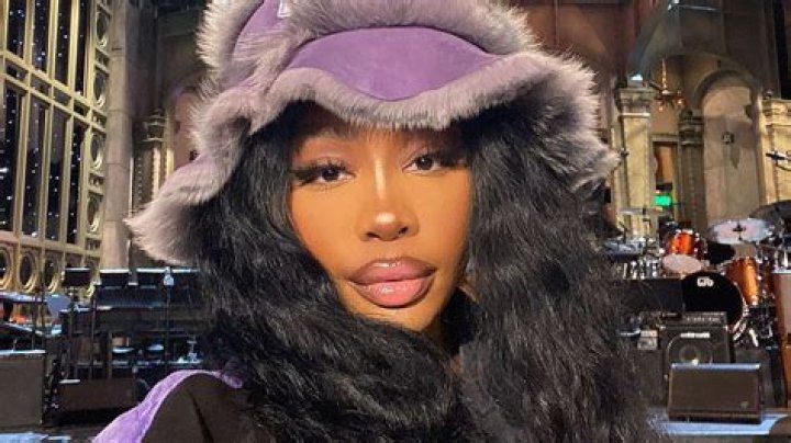 What does SZA stand for? Singer’s stage name explained Dexerto