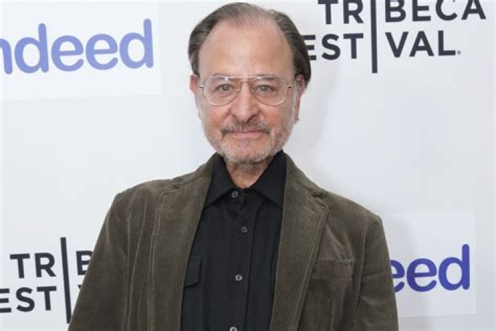 What Happened To Fisher Stevens&rsquo; Neck? His Illness Revealed!
