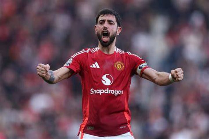 What is Bruno Fernandes' net worth, salary, transfer value and