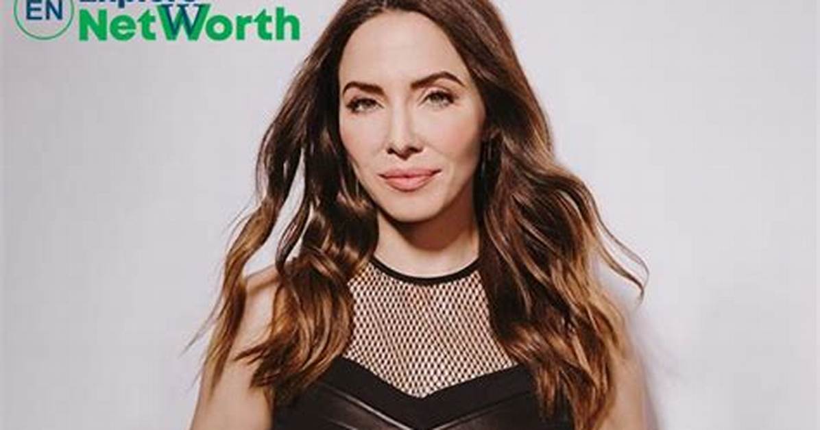 Whitney Cummings Net Worth in 2022