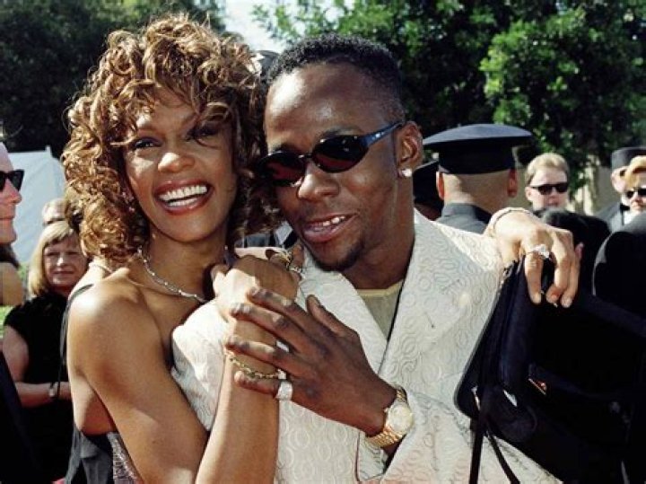 Whitney Houston & Bobby Brown's Wedding Was An Extravagant Affair, Can
