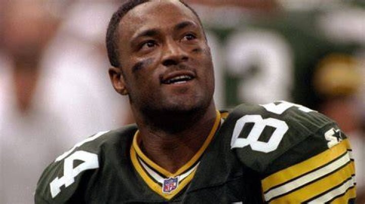 Who is Andre Rison's wife now? Lisa Lopez met him in a club just like