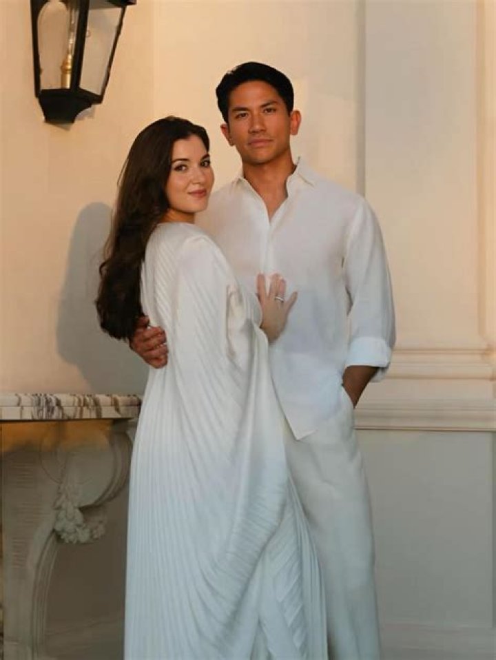 Who is Anisha Rosnah IsaKalebic? 7 Facts To Know