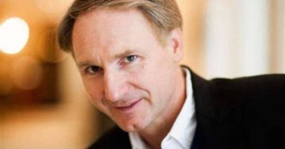 Who Is Dan Brown? Wiki, Wife, Height, Net Worth, Career