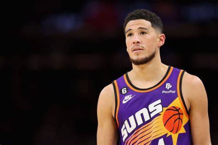 Who is Devin Booker’s girlfriend, Kendall Jenner?