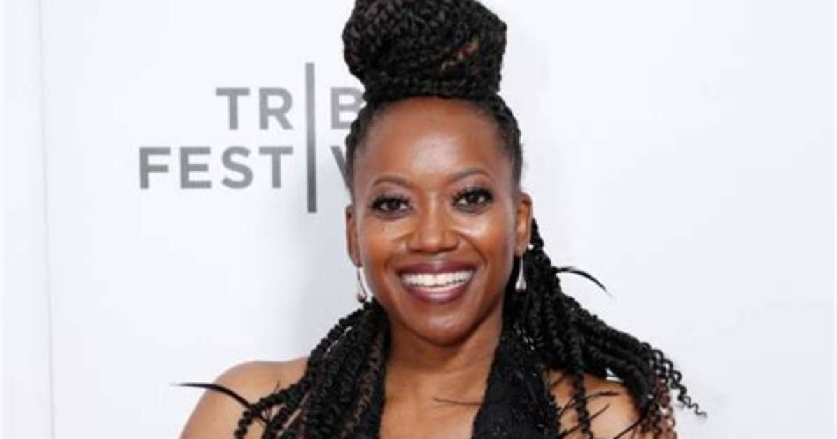 Who Is Erika Alexander Father Robert Alexander? Mother Sammie