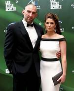Who Is John Muldoon Wife Lorna Byrne? Family & Net Worth