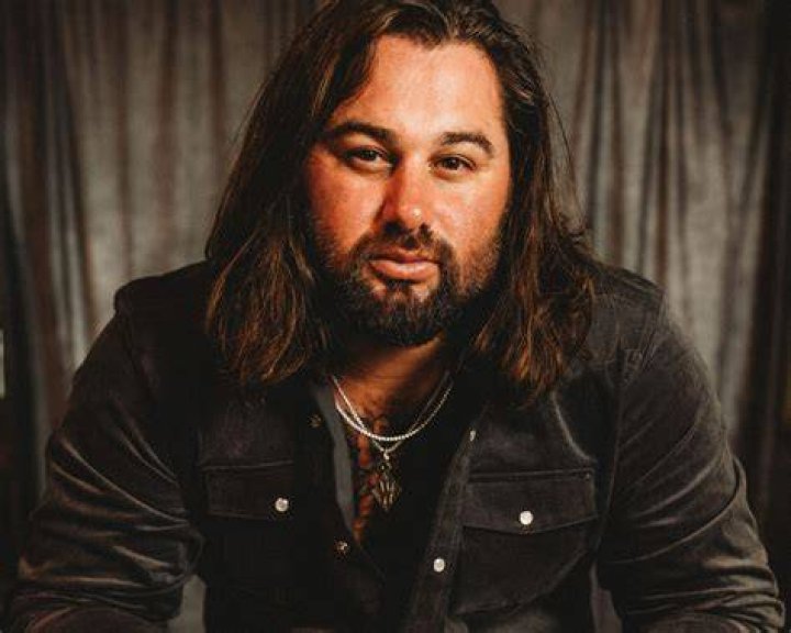 Who Is Koe Wetzel? Personal Life, Career, And Net Worth OtakuKart