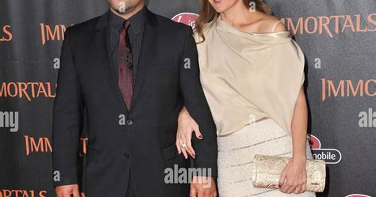Who Is Nia Vardalos? Wiki, Height, Husband, Net Worth
