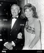 Who Is Shirley Maclaine? Wiki, Height, Husband, Net Worth