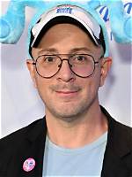 Who Is Steve Burns Partner? Age, Biography, Wiki, Songs, Videos, Twitter & Net Worth