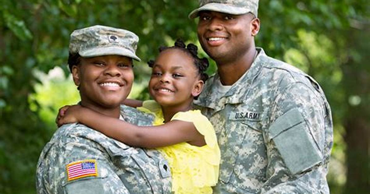 Who Was Military Personnel Married to? Kids Family