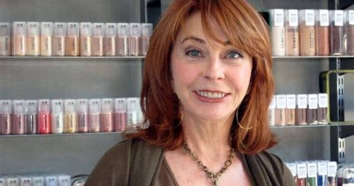 Wiki-Bio, Net Worth, Age, Husband, Divorced, Kids, Family.