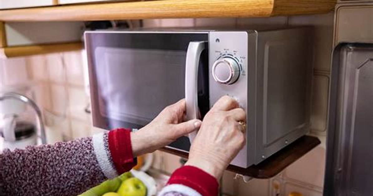 Woman Has a Hack You Can Use for All of Those Plastic Bags in Your Cabinet