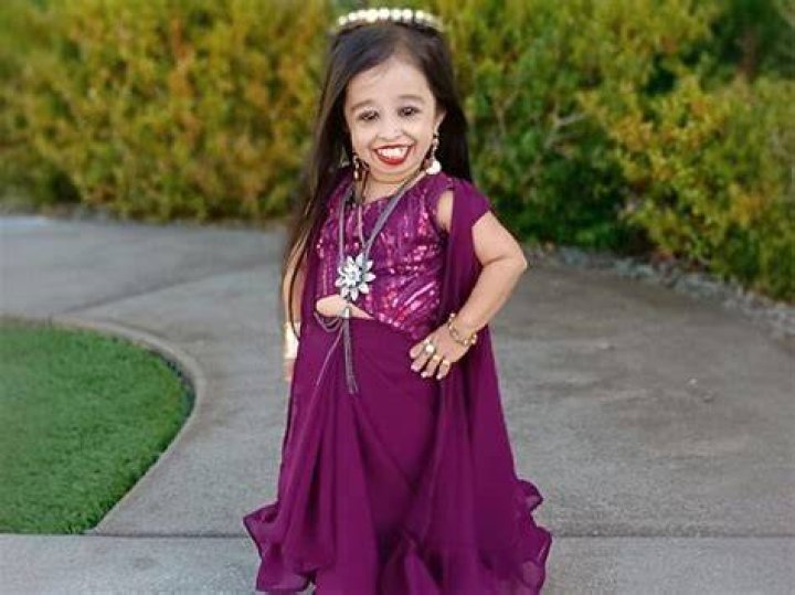 World&rsquo;s shortest woman Globalnews.ca