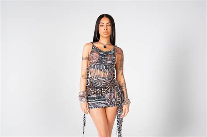 Yailin La Más Viral Is Back On Instagram & Posted About Anuel AA Amid