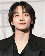 Yoon Jeonghan | Bio, Age, Net Worth, Relationship, Career