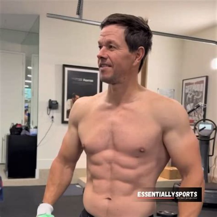 Youthful Mark Wahlberg: A Member Of A Boy Band?
