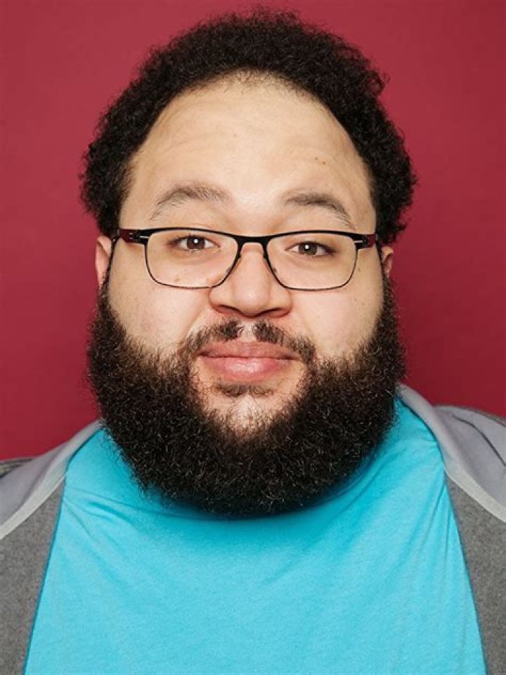 Zach Cherry AlloCiné