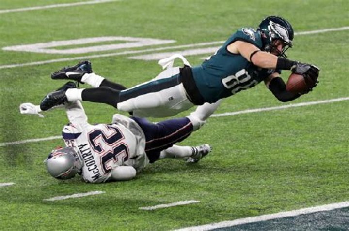 Zach Ertz brings in TD catch and brings home Super Bowl ring