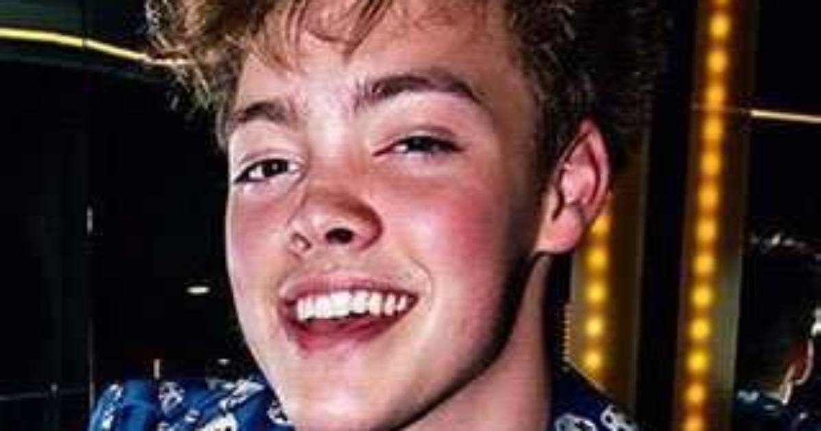 Zach Herron Wiki: at Age 17, This Artist Seeks Simple Things in Girlfriend