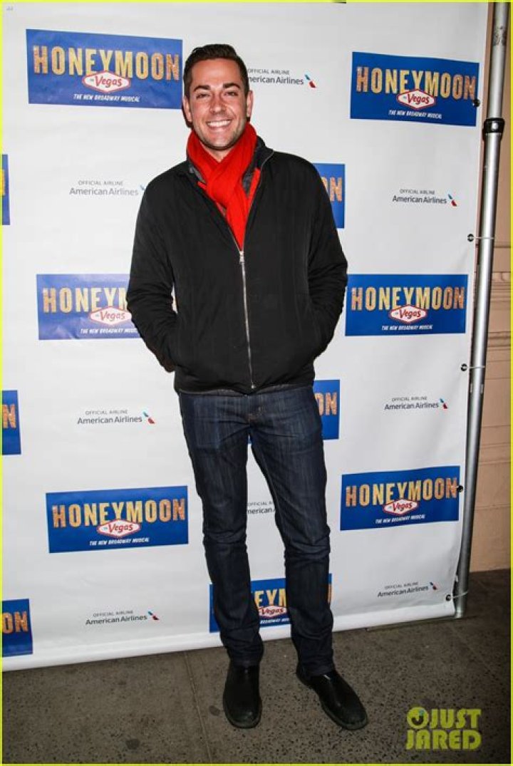Zachary Levi & Archie Panjabi Check Out Broadway's 'Honeymoon In Vegas