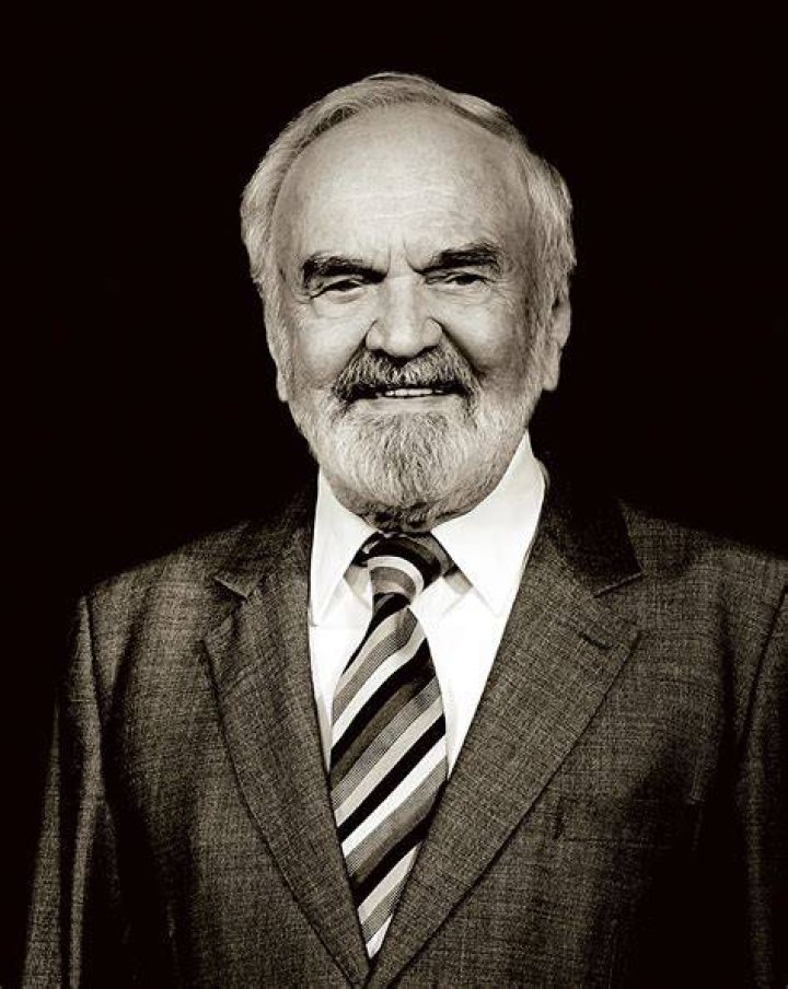 Zdeněk Svěrák Zdeněk Svěrák