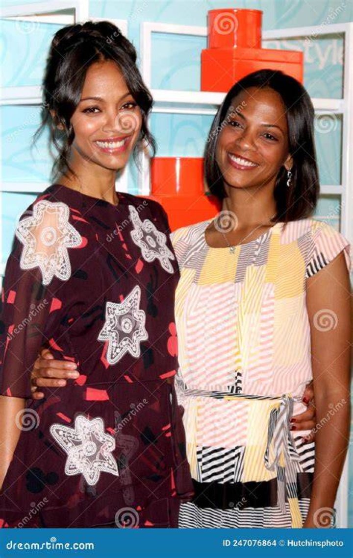 Zoe Saldana, Sister Mariel editorial stock image. Image of network