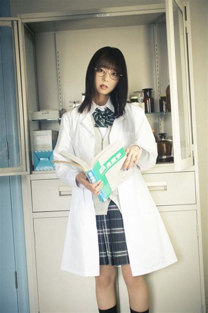 （写真）青山ひかる &ldquo;メガネ女子の理系オタク&rdquo;に変身 グラビアアザーカット エンタメ ニュース ｜クランクイン！